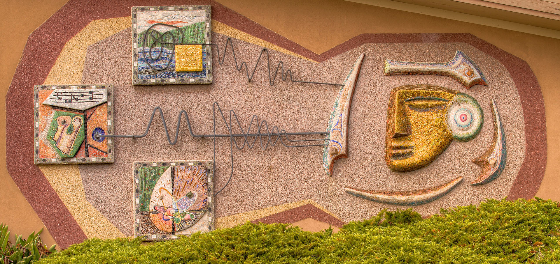 HNU Mural